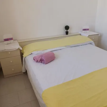 Baia Verde Free Holidays Apartment *